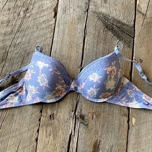 Size 34B bra push up